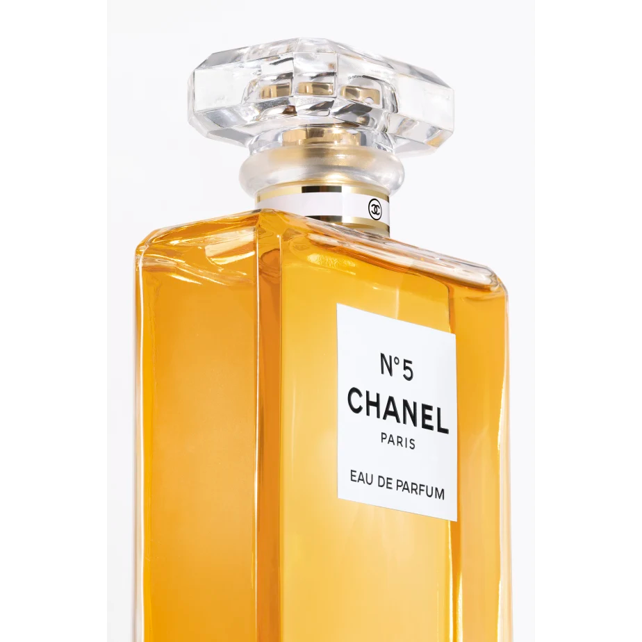 Chanel N5 perfume